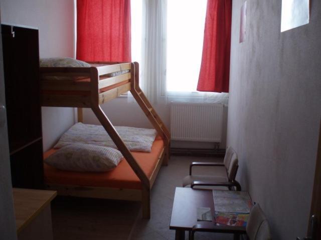 Hostel Monty Ржичани Екстер'єр фото